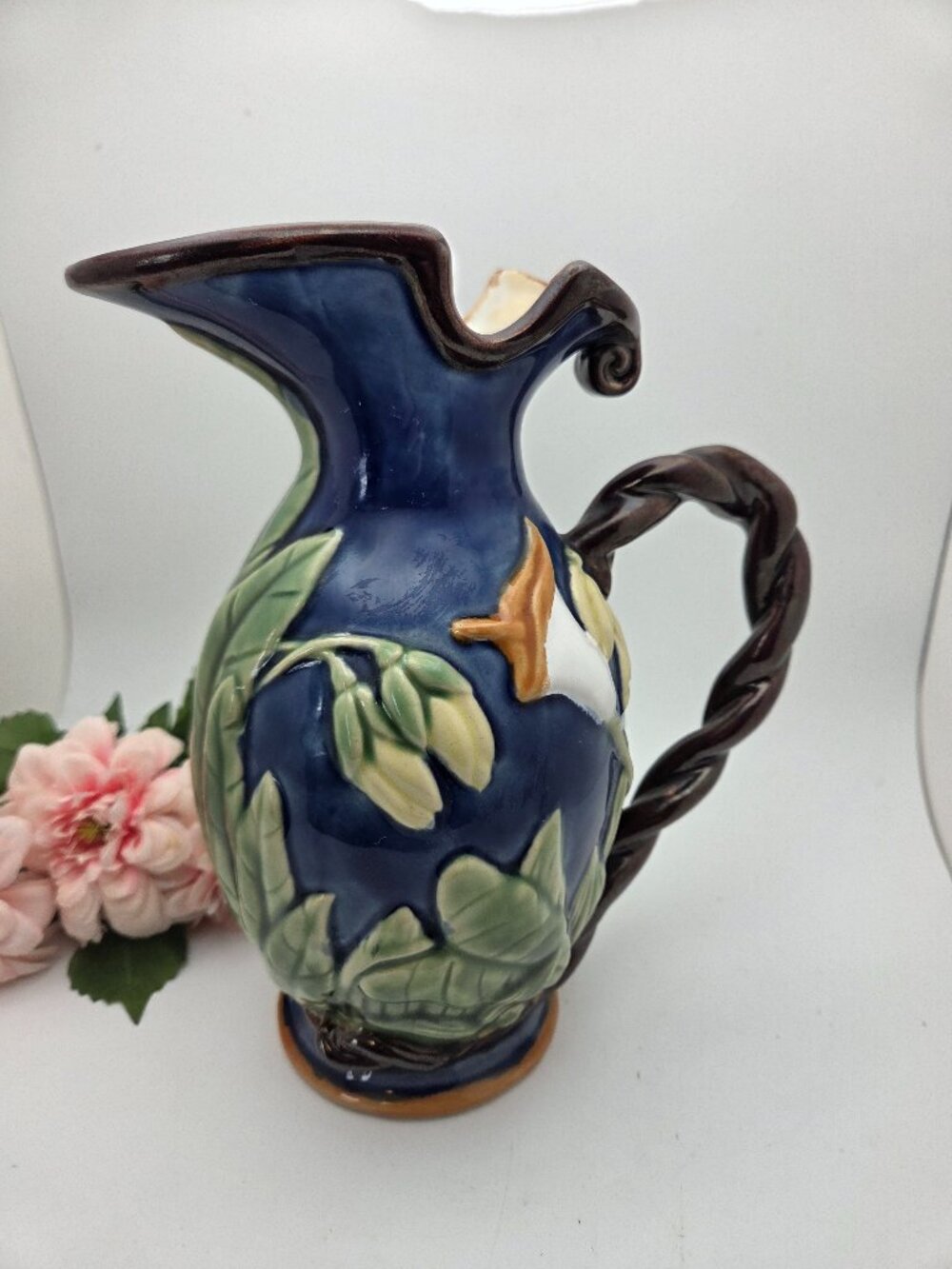 VTG Seymour Mann White Calla Lily Cobalt Blue Pitcher or Vase Hand Painted